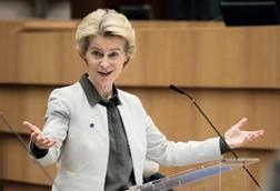 Commission president Ursula von der Leyen presenting the ‘European Green Deal’, which the sustainable finance strategy is intended to support